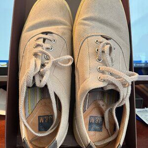 J&M men's 8.5 boat shoes
